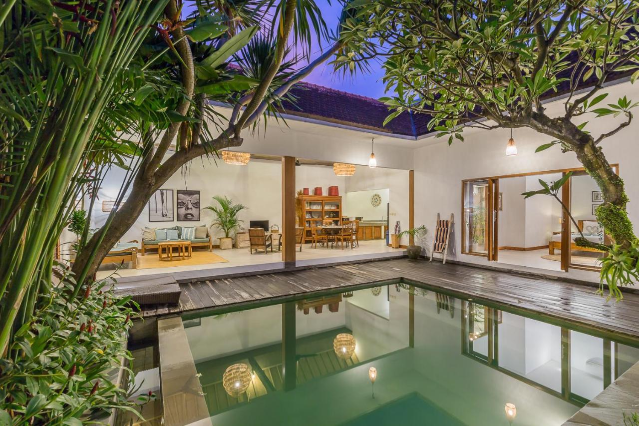 Pulesari 2 Bedrooms Seminyak Exteriör bild