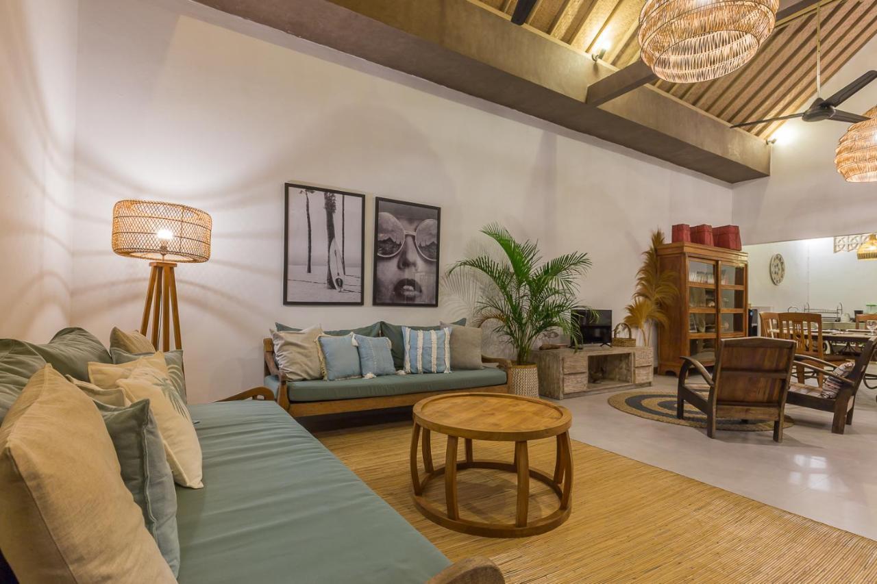 Pulesari 2 Bedrooms Seminyak Exteriör bild