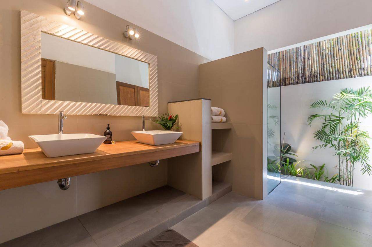 Pulesari 2 Bedrooms Seminyak Exteriör bild