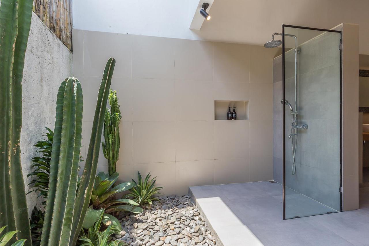 Pulesari 2 Bedrooms Seminyak Exteriör bild