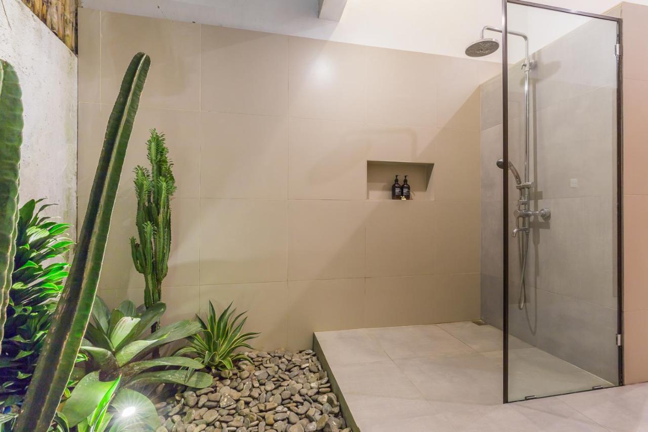 Pulesari 2 Bedrooms Seminyak Exteriör bild