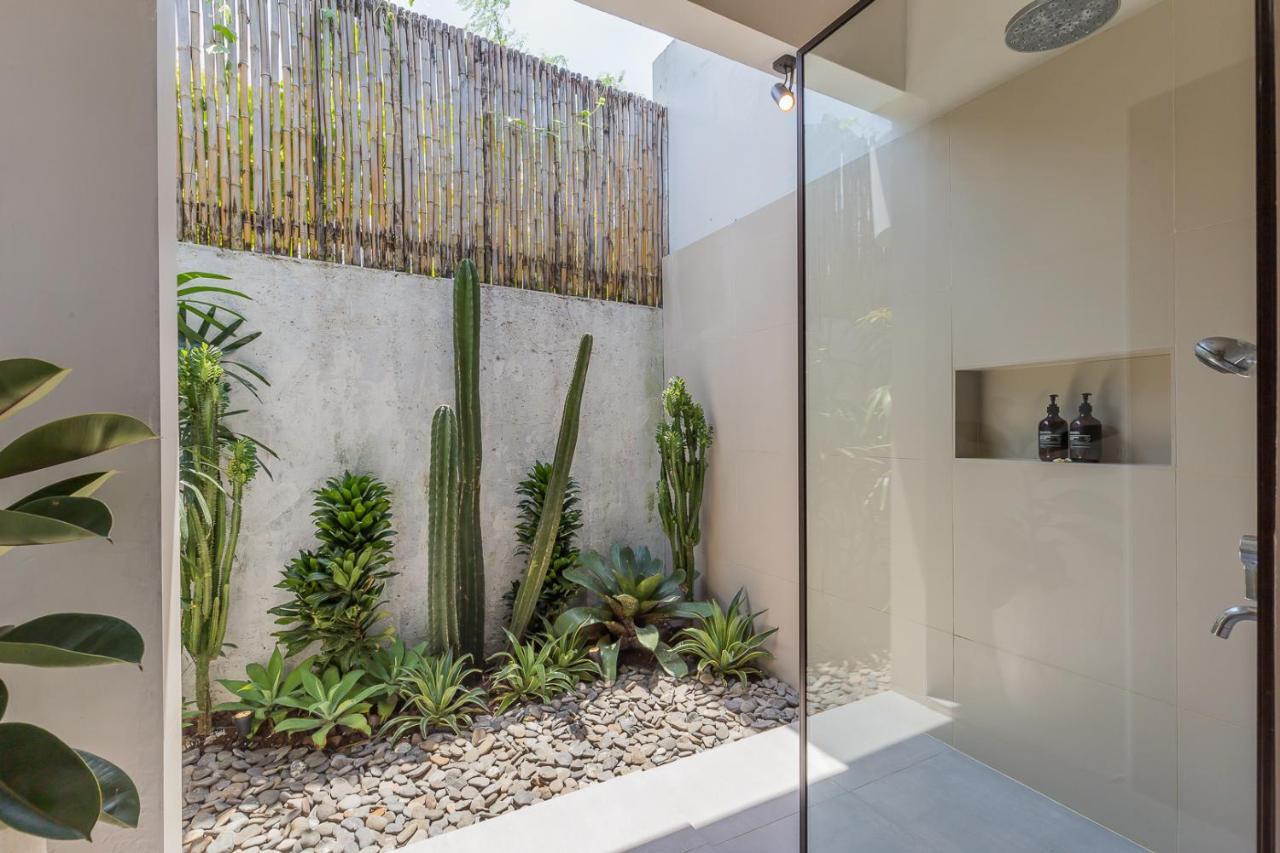 Pulesari 2 Bedrooms Seminyak Exteriör bild